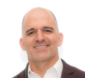 Jevon Perra headshot